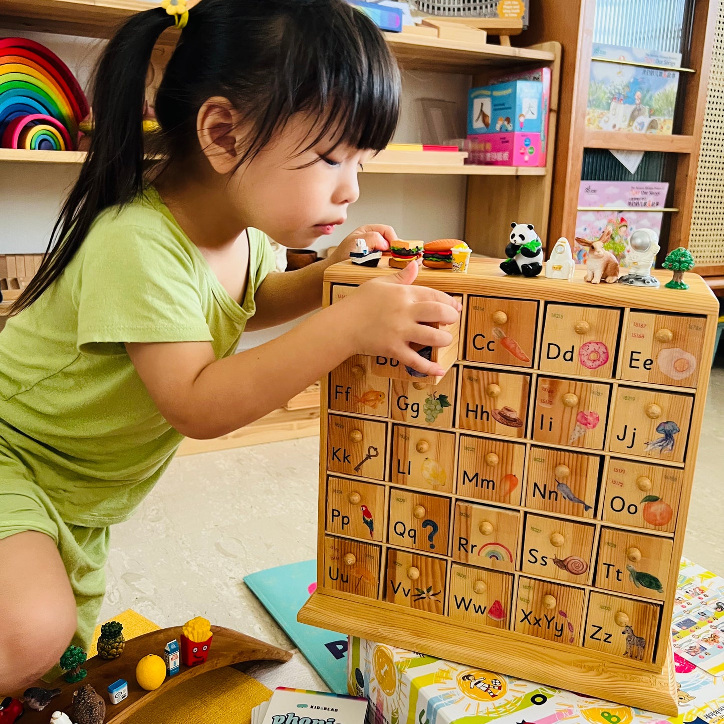 Montessori inspired Sound Cabinet 英文字母盒 連 75件小模型