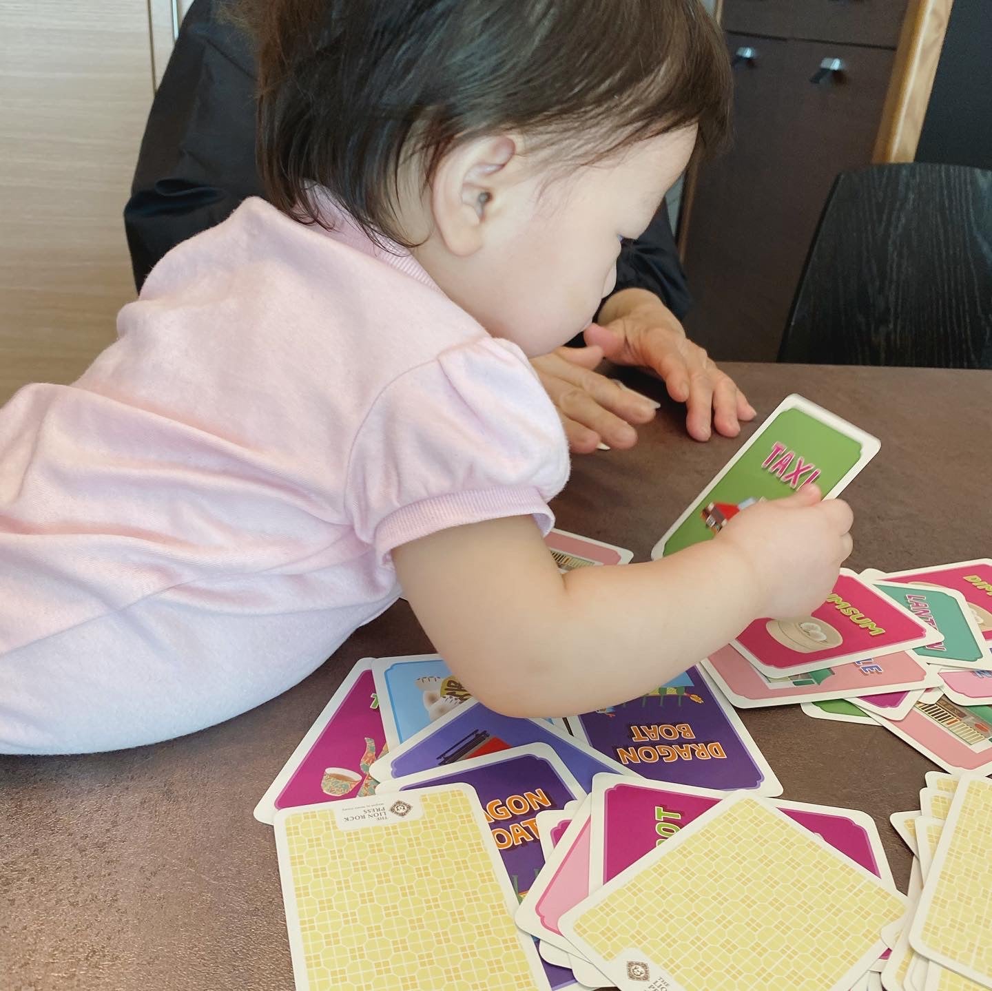 經典家庭紙牌遊戲 (香港美食主題)中英雙語版:Memory/ Old Maid/ Go Fish (Hong Kong Food Edition )