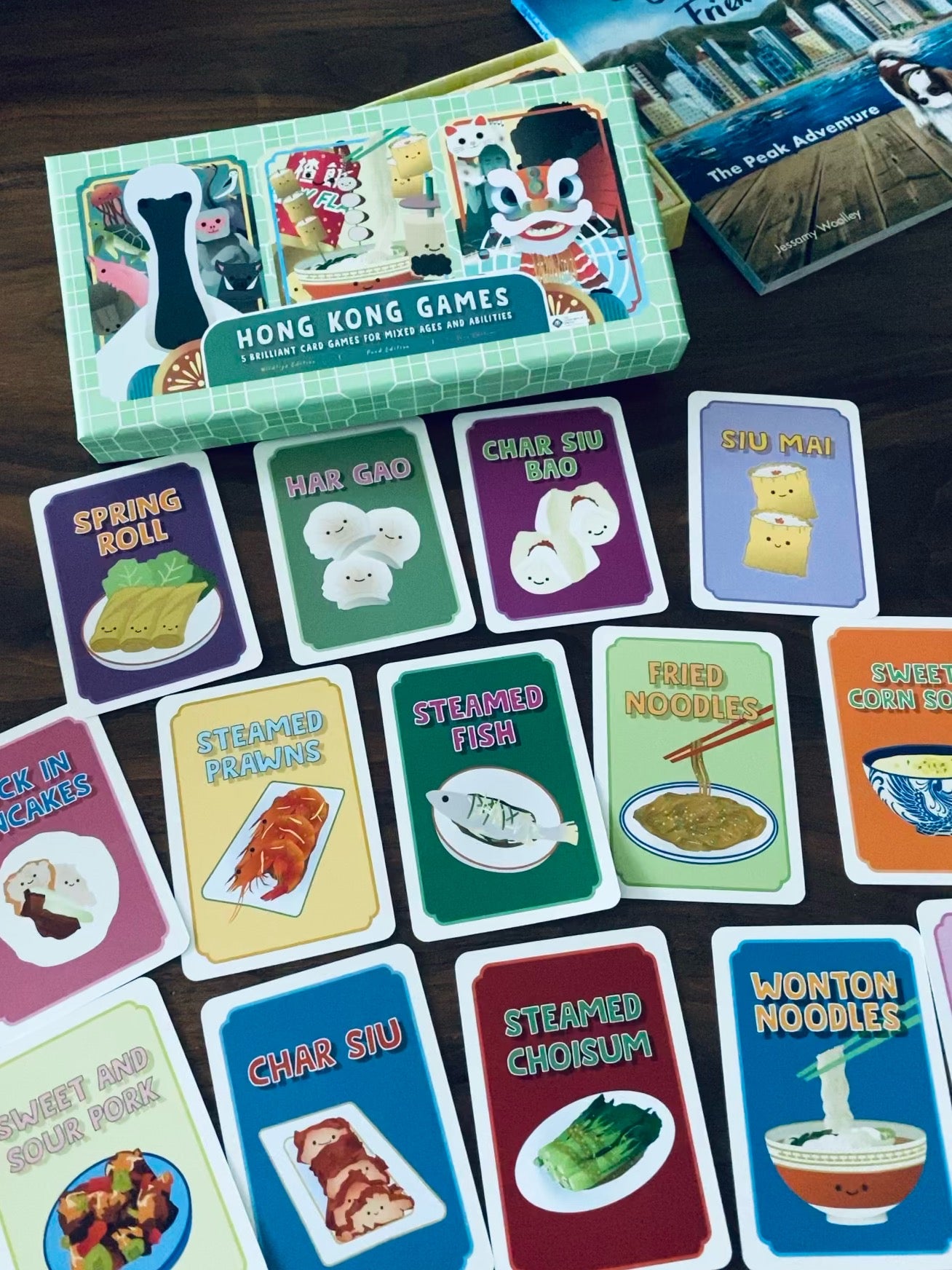 經典家庭紙牌遊戲 (香港美食主題)中英雙語版:Memory/ Old Maid/ Go Fish (Hong Kong Food Edition )