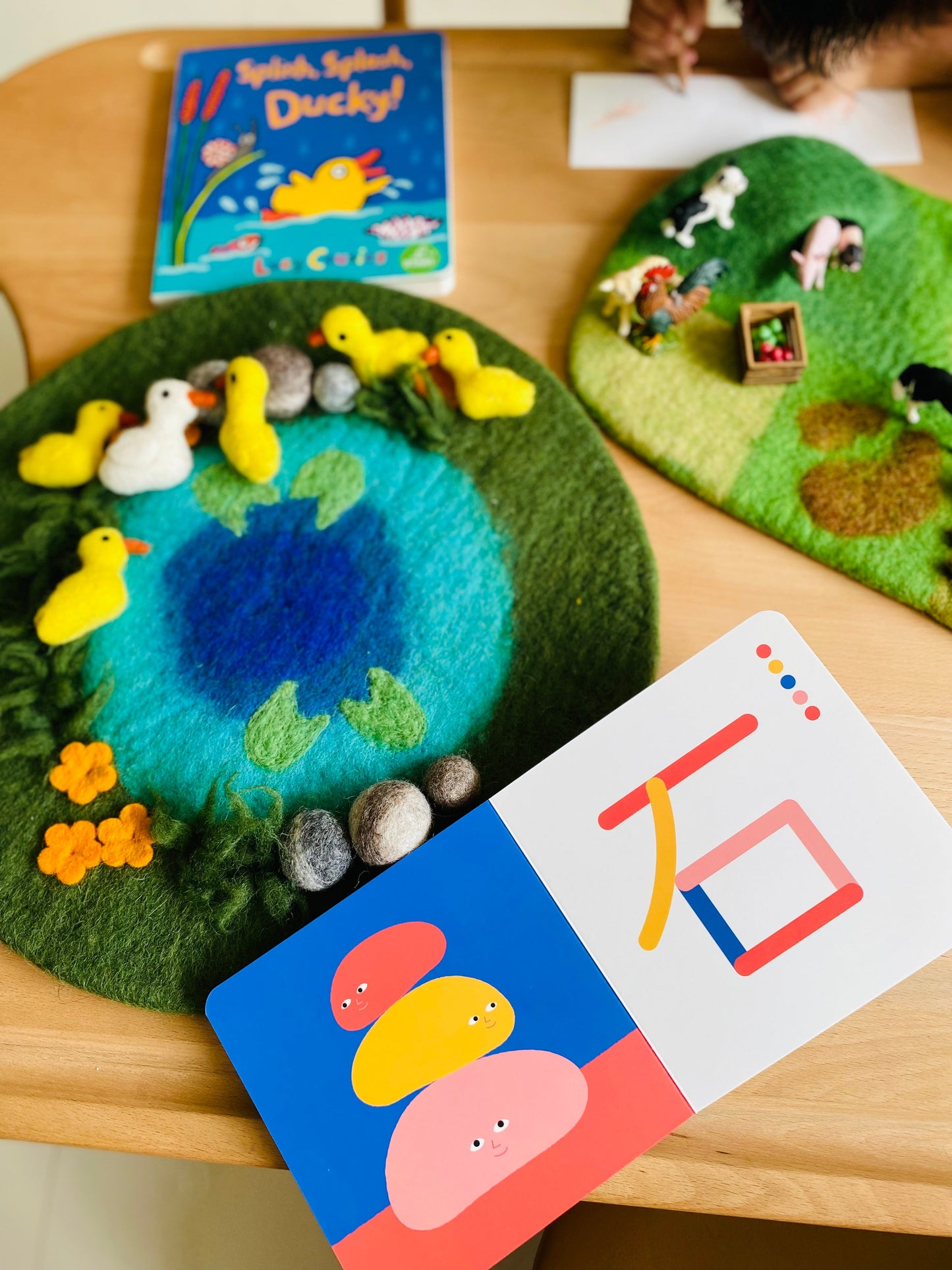 觸感中文寫字組合第一輯 + 第二輯 (The Little Learner Bundle + The Little Reader Bundle)