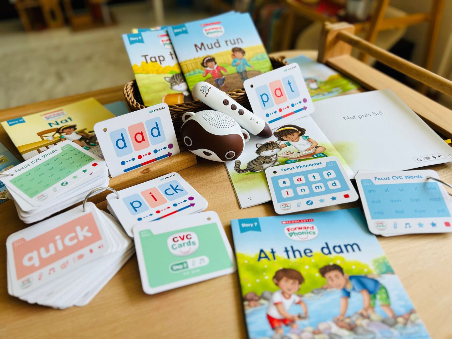 Forward Phonics 自然發音橋樑書