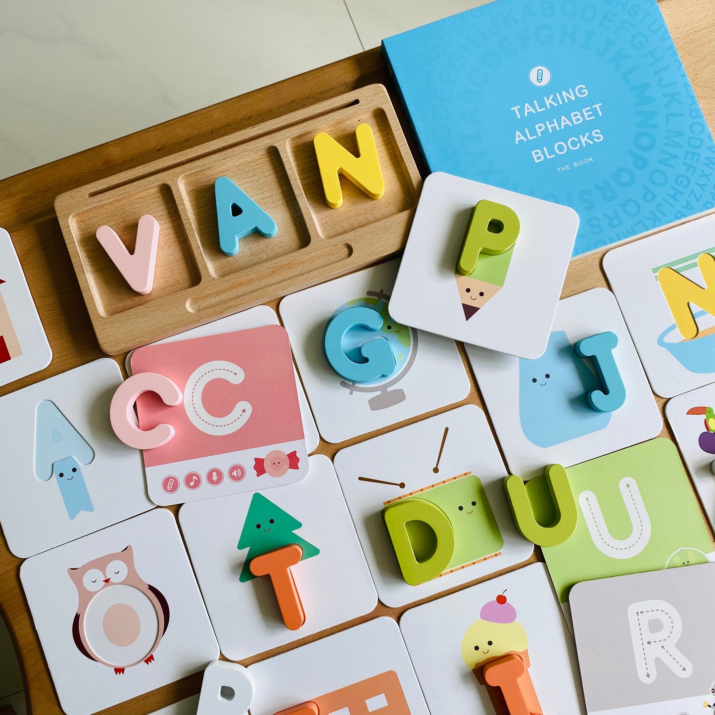 KidsRead 基礎點讀英文字母學習系列 大套組 (有聲積木 加 Phonics cards)