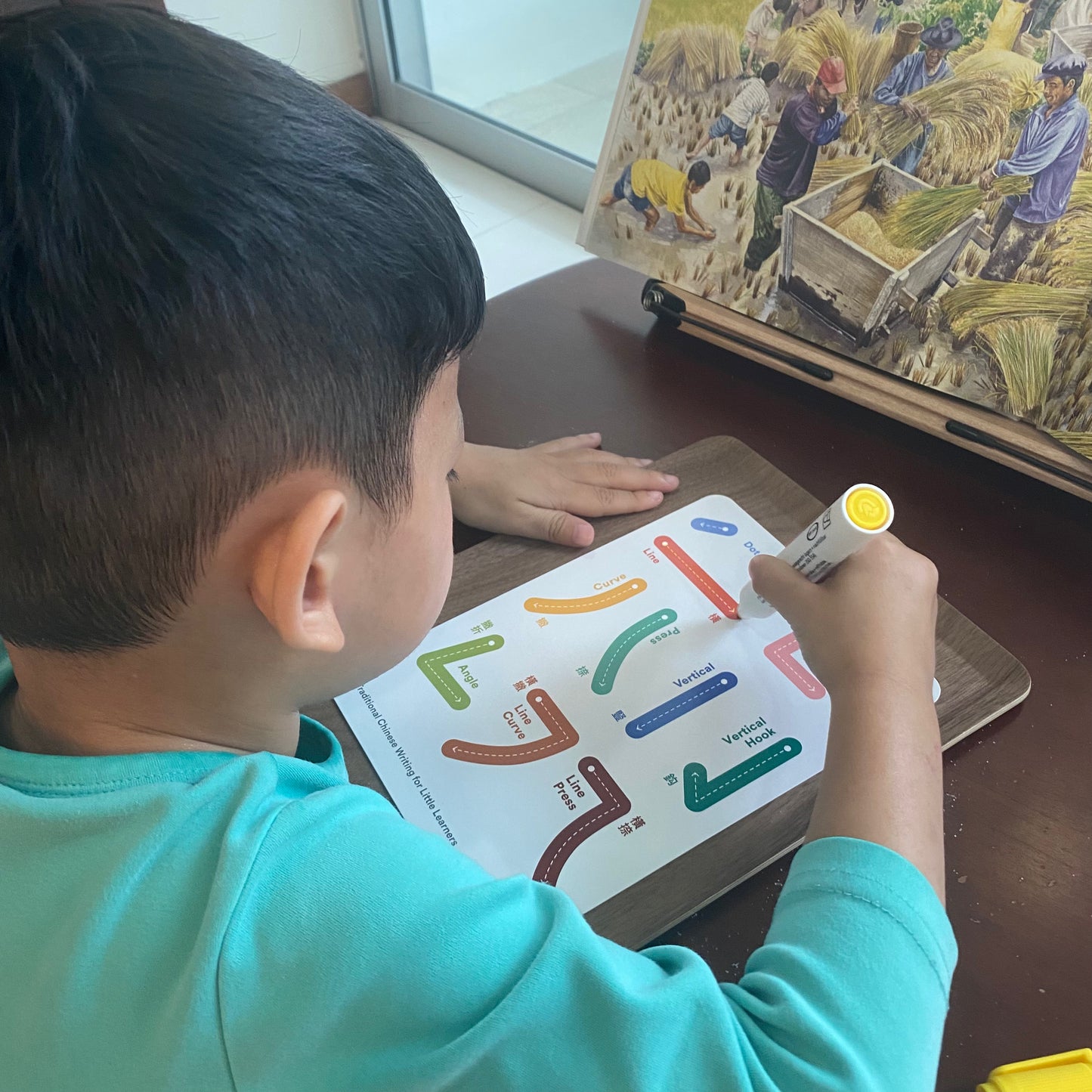 幼兒中文執筆寫字預備優惠套組「四選三」(Pin Poking 工作套組、 香港交通工具串珠 、觸感寫字小書及寫字板)