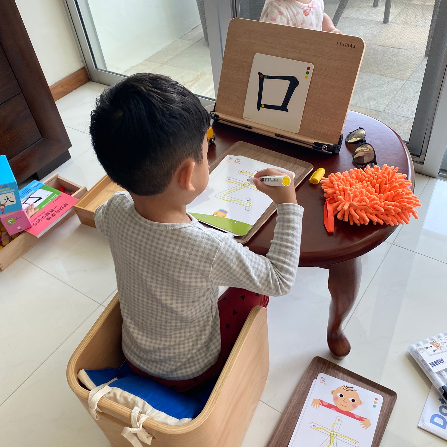 幼兒中文執筆寫字預備優惠套組「四選三」(Pin Poking 工作套組、 香港交通工具串珠 、觸感寫字小書及寫字板)