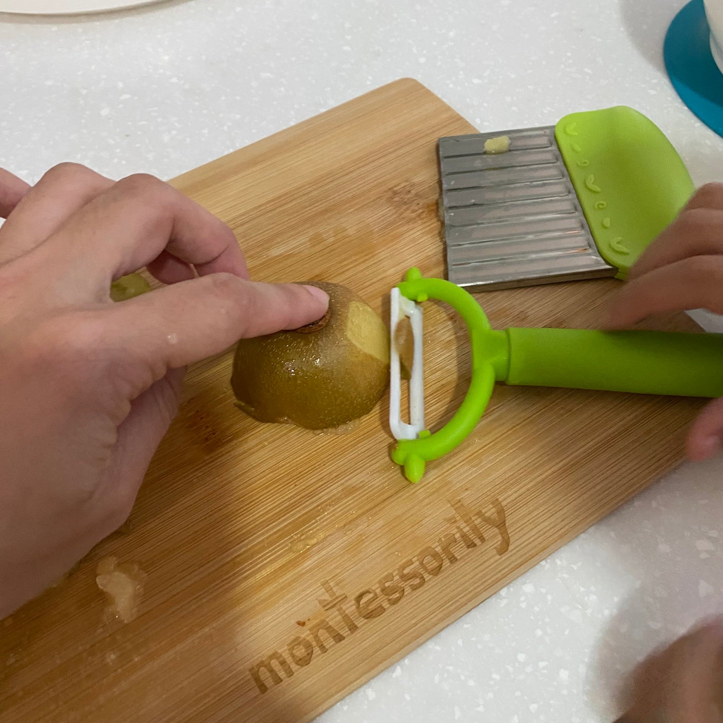 Montessorily Bamboo Cutting Board 兒童竹製砧板