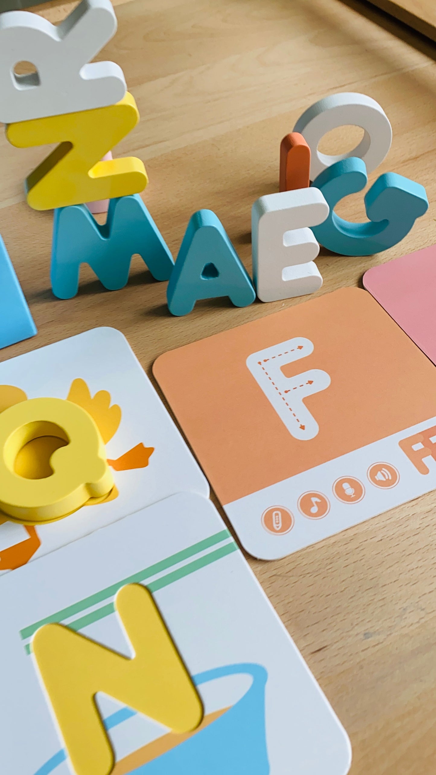 KidsRead 基礎點讀英文字母學習系列 大套組 (有聲積木 加 Phonics cards)