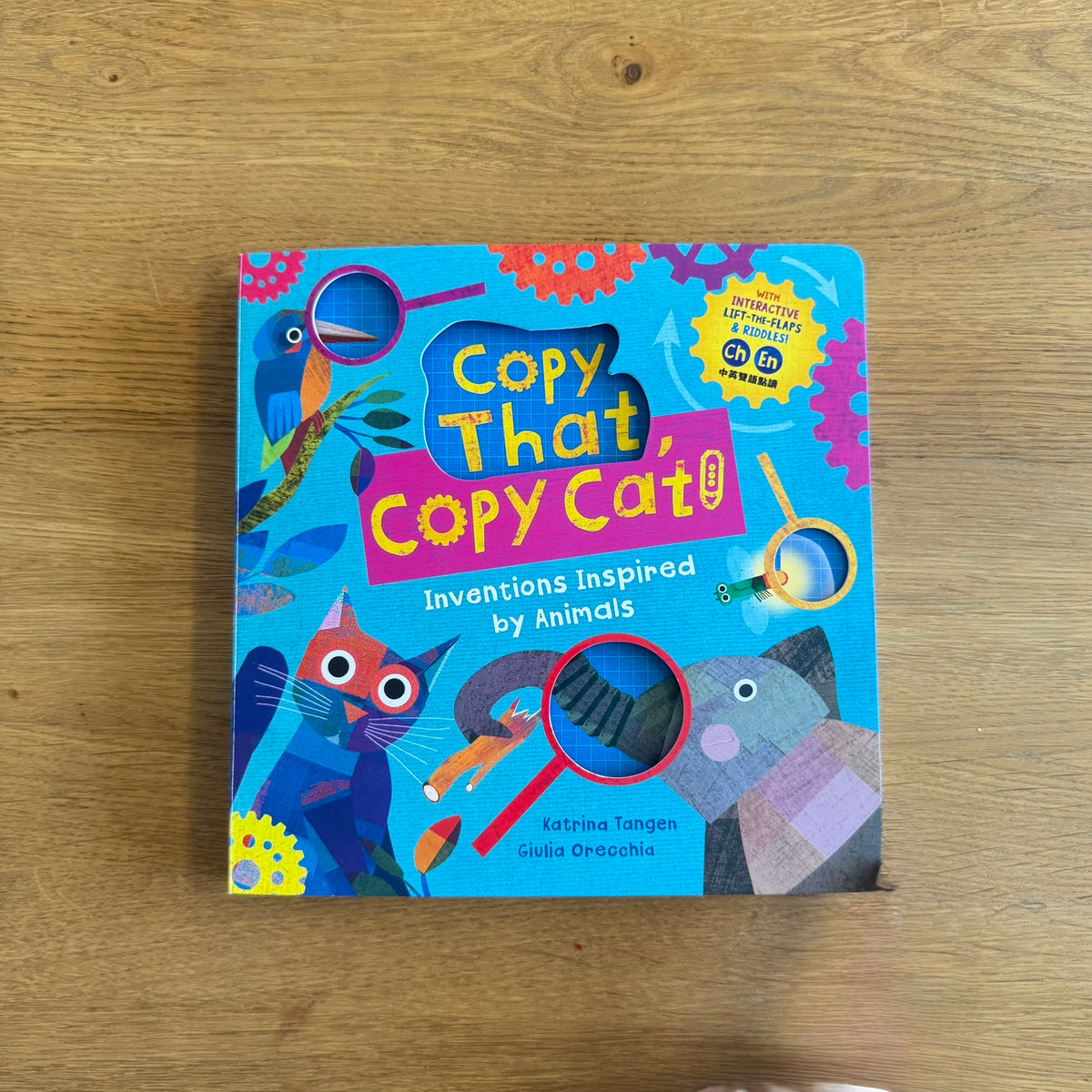 Copy That, Copy Cat! 仿生科學互動翻翻書【小腳先生獨家送廣東話點讀貼紙#28】