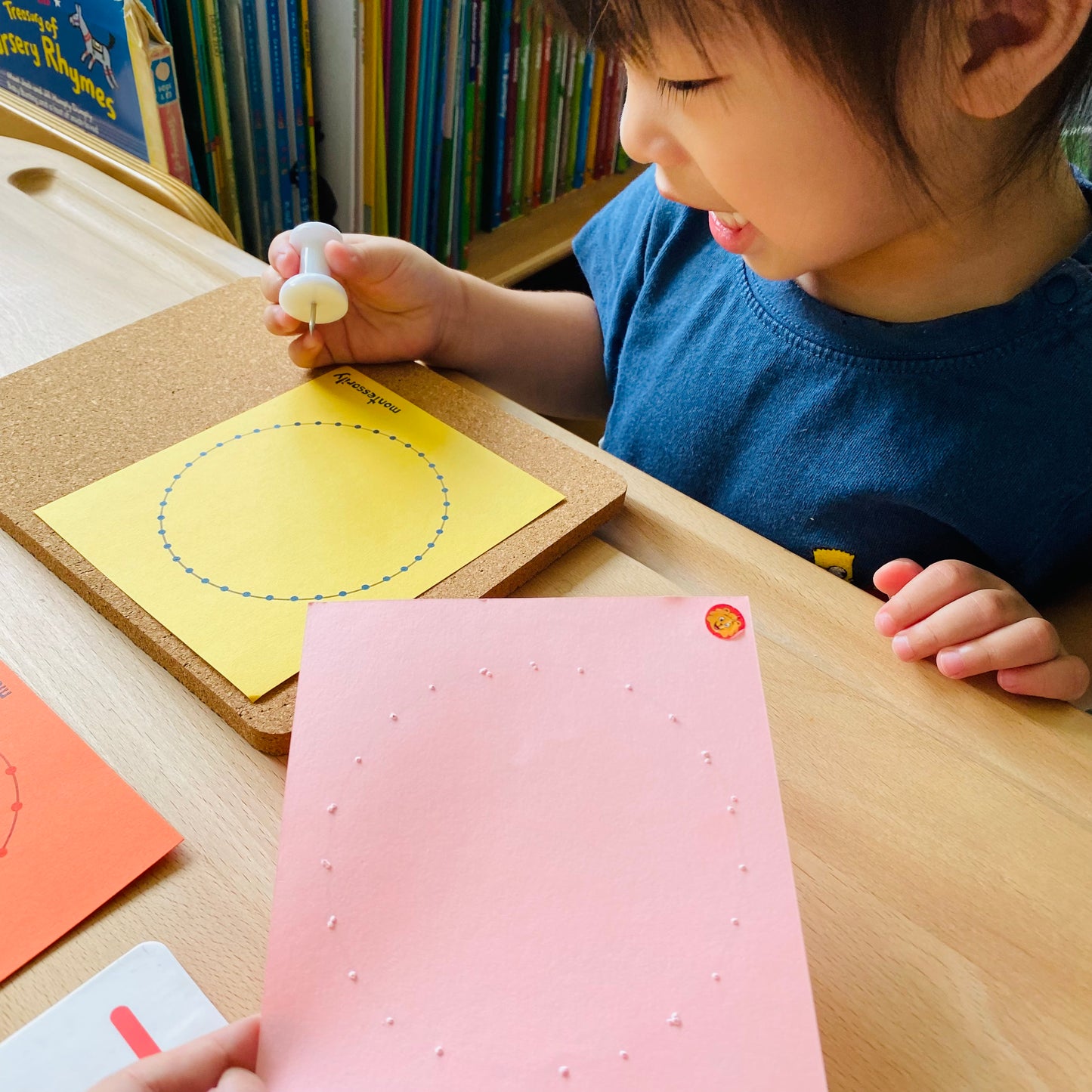 幼兒中文執筆寫字預備優惠套組「四選三」（Pin Poking 工作套組、 香港交通工具串珠 、觸感寫字小書及寫字板）