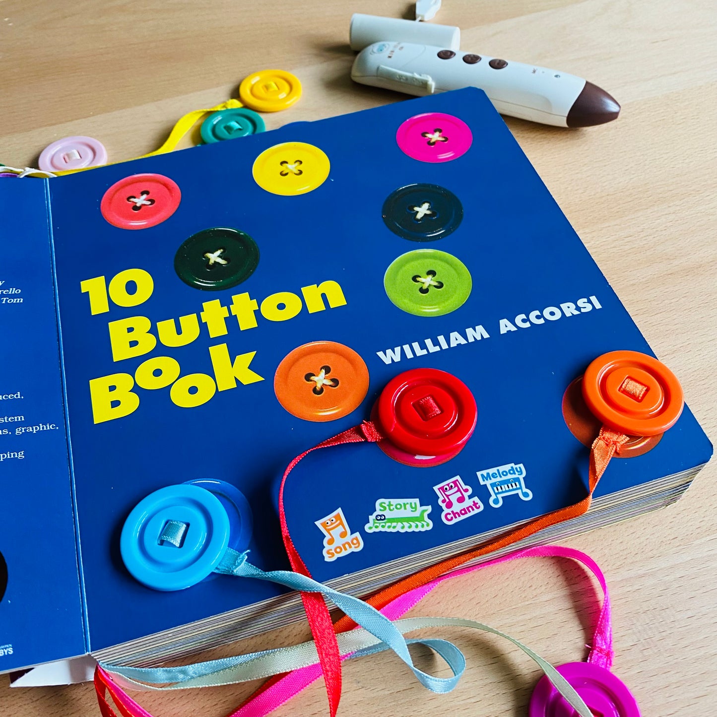 10 Button Book 鈕扣操作書 點讀繪本