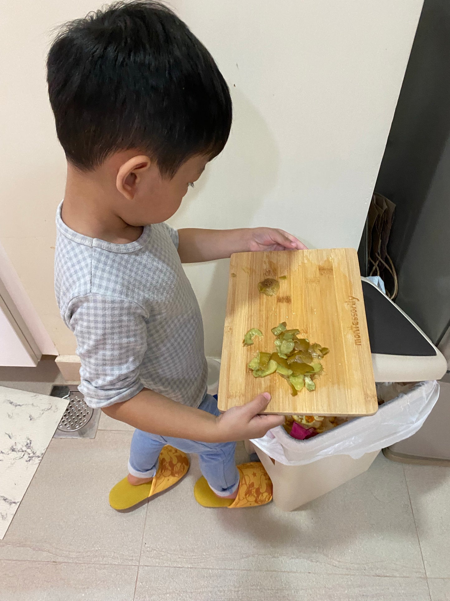 Montessorily Bamboo Cutting Board 兒童竹製砧板